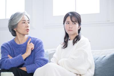 子どもがいない中年夫婦は「家の恥」だから帰って来ないでという毒母【私の毒親体験記】