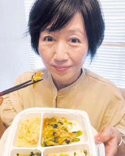 60代女性が選ぶ冷凍ミールのブランドは？「肉厚とんかつもヘルシーに味わえる！」【宅配おかずセットタイプ】を実食レポ（サムネイル画像4）