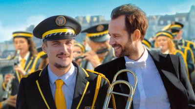 兄弟愛と名曲に心震える映画『ファンファーレ！ふたつの音』【LiLiCo's試写室】（サムネイル画像2）