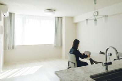 服は年間3着だけ！？「持たない暮らし」でラクになる生活のヒント【Nozomiさん】