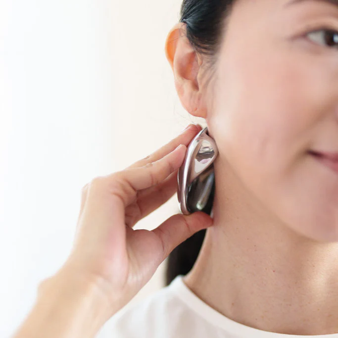 睡眠の質向上にフォーカス！マルチボディケアツール 「トリプレット」