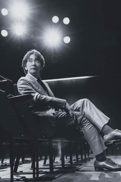 【佐々木蔵之介さん】ルーマニアで一人芝居「電子レンジを購入するところからはじまりました」57歳での挑戦で学んだこと（サムネイル画像2）