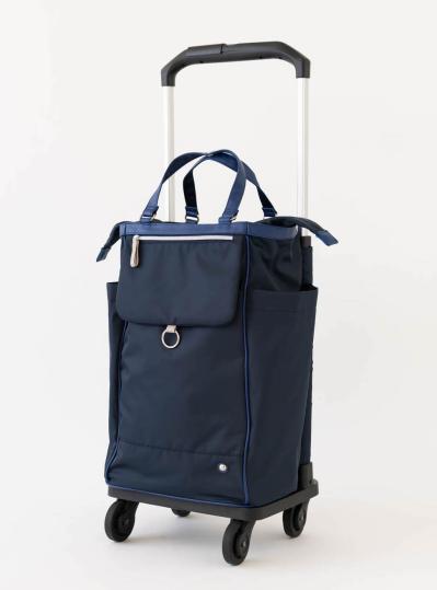 大人カジュアルな旅スタイルを格上げする「斜めがけ＆キャリー」はこれ！【50代におすすめの旅バッグ】（サムネイル画像7）