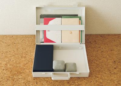 思い出の品は捨てる？捨てない？「持たない暮らし」の達人が送る【ミニマルライフ実例】（サムネイル画像2）