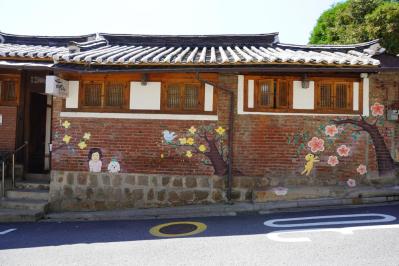 【2025年最新版】ソウル観光の魅力！北村韓屋村で雑貨屋巡り＆絶品かき氷体験（サムネイル画像6）