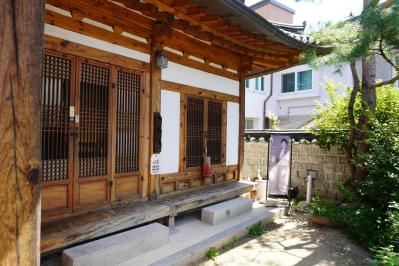 【2025年最新版】ソウル観光の魅力！北村韓屋村で雑貨屋巡り＆絶品かき氷体験（サムネイル画像10）