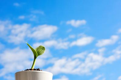  認知症でも希望を持てる社会へ！認知症の本人が製品・サービスの開発に参画する【オレンジイノベーション・プロジェクト】とは？