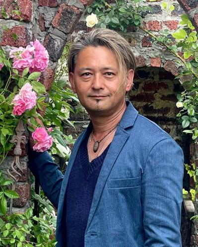 咲き誇る秋バラが圧巻！ 中部エリアの【バラ園】2選。ローズスタイリスト・大野耕生さん監修のスポットも紹介（サムネイル画像2）