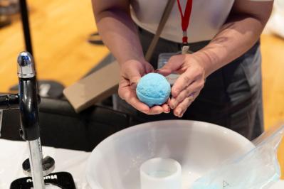 天然の精油が香る癒され空間での【オリジナルバスボムづくり】をレポート！（サムネイル画像18）