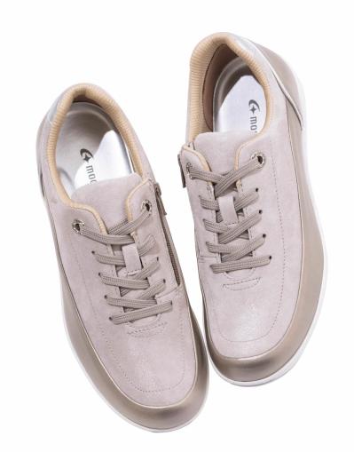 50代のための大人スニーカー【6選】機能性バツグンで、足に優しい工夫とは？（サムネイル画像5）