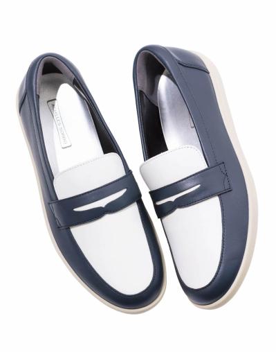 50代のための「ローファー＆スニーカー」【6選】おしゃれと快適さを両立した名品（サムネイル画像6）