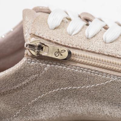 50代のための「ローファー＆スニーカー」【6選】おしゃれと快適さを両立した名品（サムネイル画像4）