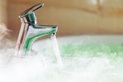 肌寒くなってくる時期の「お風呂でのウトウト」が命取りに！法医学者が警告する入浴中の重大リスク（サムネイル画像2）