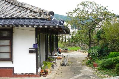 50代からの韓国旅。懐かしい市場と“東洋のナポリ”統営へ—映画『最後のピクニック』の舞台・南海も散歩（サムネイル画像4）