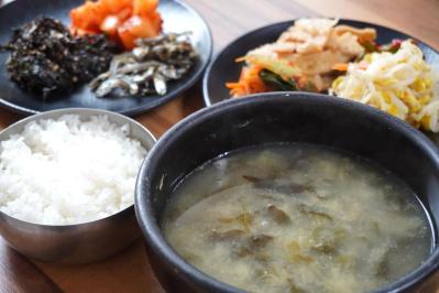 50代からの韓国旅。懐かしい市場と“東洋のナポリ”統営へ—映画『最後のピクニック』の舞台・南海も散歩（サムネイル画像14）