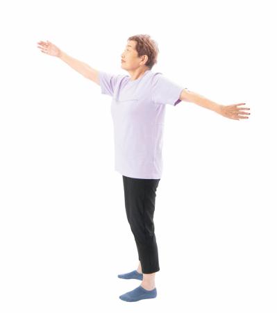 【50代からのウォーキング】ケガを防ぎ、疲労回復をサポート！正しい「ウォーミングアップ＆クールダウン」とは？（サムネイル画像9）