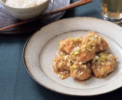 簡単ひとりごはん【100文字レシピ】肉のメインおかず2選「鶏肉のねぎ甘酢漬け」「牛肉と青じそのさっと煮」（サムネイル画像3）