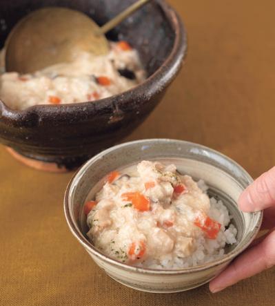 【100文字レシピ】簡単なのに栄養バランス満点！野菜×肉のサブおかず2選「五目とろろ」「長芋のそぼろ煮」（サムネイル画像3）