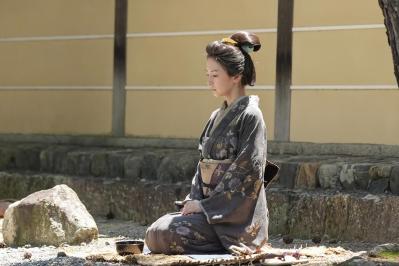 【ばけばけ】笑えない！実母（北川景子）の物乞いにはさすがに大きく心を突き動かされたトキ（髙石あかり）［写真多数］