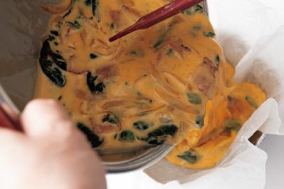三國シェフ直伝！パイ生地を使わない【玉子焼きのようなキッシュ】があっさり美味しい大人の味（サムネイル画像2）