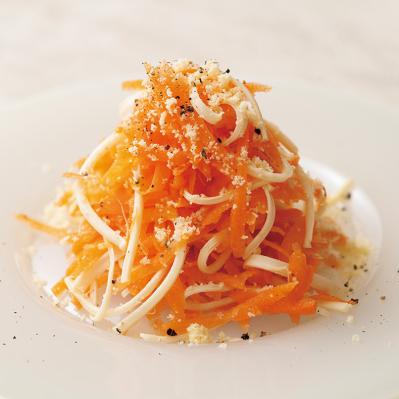 簡単なのにおもてなしにも！三國シェフ直伝【キャロットラペ】はダブルチーズが味の決め手（サムネイル画像2）