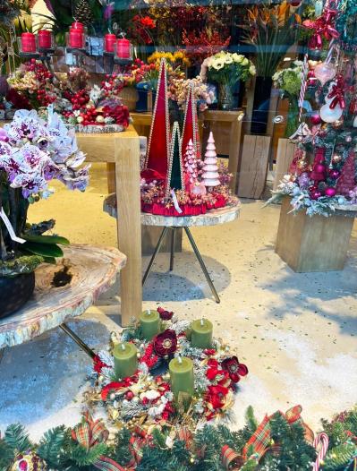 【2025年最旬】パリのクリスマスがすごい！現地のイルミネーションを最速で実況。パリ在住30年のライターが案内（サムネイル画像7）