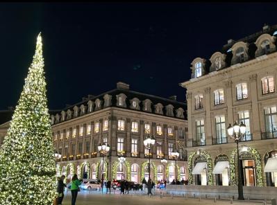 【2025年最旬】パリのクリスマスがすごい！現地のイルミネーションを最速で実況。パリ在住30年のライターが案内（サムネイル画像15）