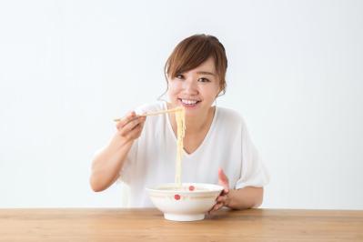 朝食を抜くと脳出血リスク36%増！?高齢者がラーメンやカツ丼を食べるのに適した時間も【77歳・鎌田 實先生】