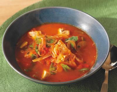 一皿で大満足！ 栄養バランスが整う【具だくさんスープ】の1人分レシピ2選「鶏肉とキャベツのグラタンスープ」「かじきのピリ辛トマトスープ」（サムネイル画像4）