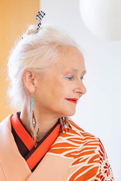 着物研究家【シーラクリフさん】流・自由でファッショナブルな着物コーデのコツとは？（サムネイル画像5）