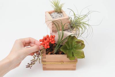 簡単おしゃれな【お正月飾り＆フラワーアレンジ】生花や造花で年始に彩りをプラス（サムネイル画像6）
