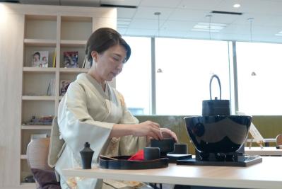 茶道が一気に身近に！抹茶ブームの今「chabako」（茶箱）で楽しむスマート茶会　潜入ルポ（サムネイル画像14）