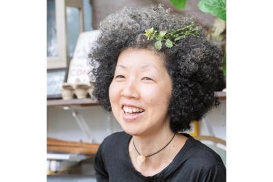 江戸時代の町人のような暮らしをする【稲垣えみ子さん60歳】「お金って執着しないと不思議と近づいてくる。 今、結構余ってます」（サムネイル画像）