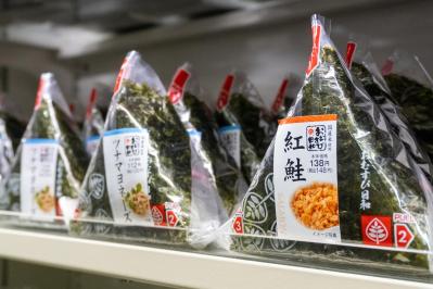 コンビニランチの正解「半分だけよりも1パックすべて食べたほうが、健康的！」という一品とは？【老けない食べ方の新常識＃3】（サムネイル画像）