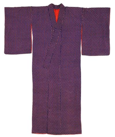 たんすに眠る着物がおしゃれなセットアップに！【着物リメイク】の簡単アイデア（サムネイル画像5）