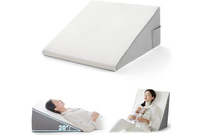 【最大32％OFF】背もたれにして快適！ゆうゆうtime編集部おすすめの腰枕・三角枕｜Amazonタイムセール（サムネイル画像3）