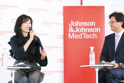 14歳のデビュー当時と変わらない笑顔！【早見優さん】の美と健康を支える5つのアイテム（サムネイル画像4）