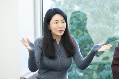 いまの中高年は恋愛至上主義！？素敵な年の取り方をしている女性についても【対談】脳科学者・中野信子さん×開発者・川田十夢さん（サムネイル画像7）
