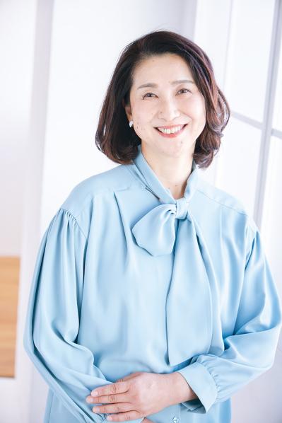 奇跡のビフォア→アフター！ー5歳を叶える【50代からのミディアムヘア】カールスタイル2選（サムネイル画像3）