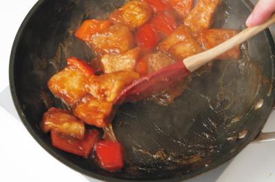 みんな大好き！定番中華おかず「黒酢の酢豚」と「回鍋肉」がぐんとおいしくなる【三國シェフ】流の作り方とは？（サムネイル画像3）