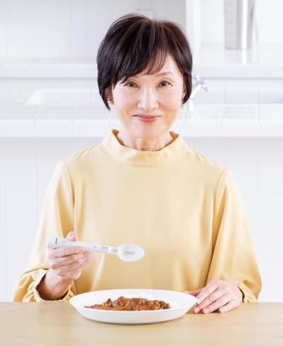 減塩ライフを楽しくする強い味方【エレキソルト】って？ 60代読者モデルが実際に試した感想は？（サムネイル画像5）