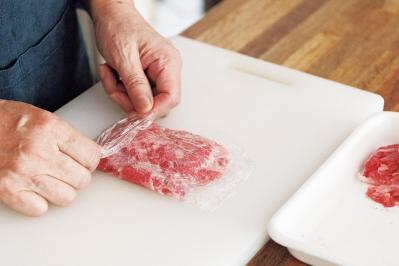 70代ひとり暮らしの食事づくり。キッチンにあると助かる2大家電とは？【料理家・大庭英子さん】（サムネイル画像）