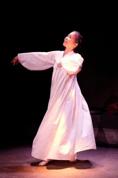 まるで「借り物競争のような人生」を楽しむ、50代多毛作女優【みょんふぁ】を支える言葉（サムネイル画像4）