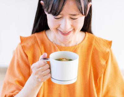 減塩ライフを楽しくする強い味方【エレキソルト】って？ 60代読者モデルが実際に試した感想は？（サムネイル画像4）