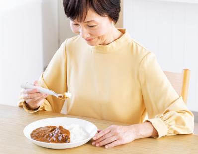 減塩ライフを楽しくする強い味方【エレキソルト】って？ 60代読者モデルが実際に試した感想は？（サムネイル画像5）