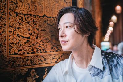 山内惠介（サムネイル画像）