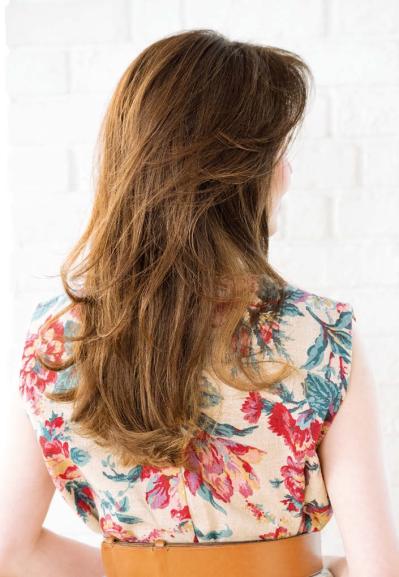 【横山めぐみさん】56歳とは思えないツヤツヤの美しいロングヘアの秘密は？ ZACC・高橋和義さんのヘアカラーアドバイスも！（サムネイル画像8）