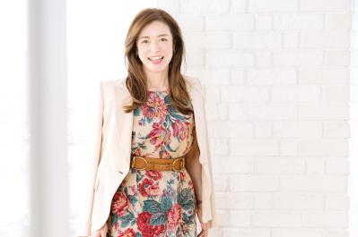 【横山めぐみさん】56歳とは思えないツヤツヤの美しいロングヘアの秘密は？ ZACC・高橋和義さんのヘアカラーアドバイスも！