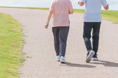 「ウォーキングしているから大丈夫」は本当？足腰を鍛える世界一簡単な「3秒筋トレ」がすごい！（サムネイル画像2）