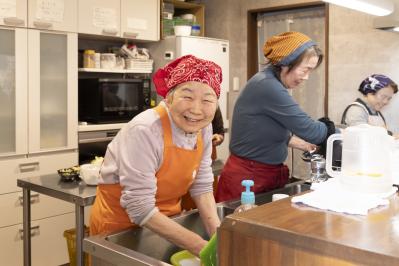 認知症でも前向き！全国7人のうち1人に選ばれた、82歳・元教師の「私らしさを忘れない」コツ